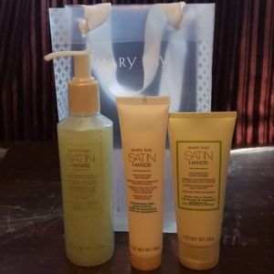 Marykay satin hands set